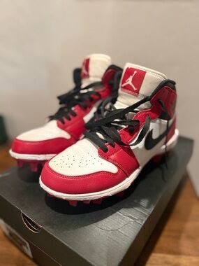 Jordan 1 Mid TD Youth Football Cleats